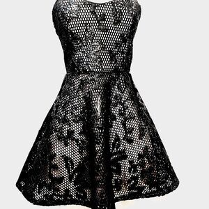 Elegant Black Lace Strapless Dress